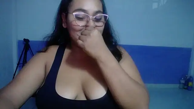 Snapshot of sirena_15 chatting on 16, 6, 2026 sirena 15 online show from 16, 6, 2026
