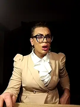 lilianashemale online show from 28, 10, 2025