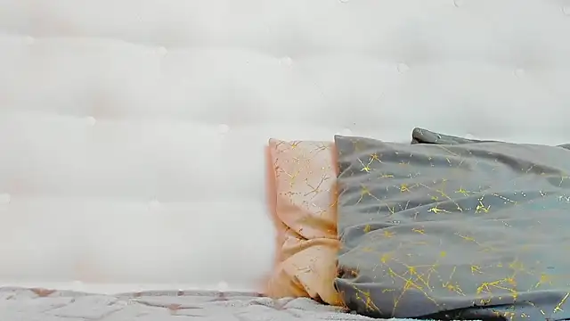 karissia online show from 28, 10, 2025