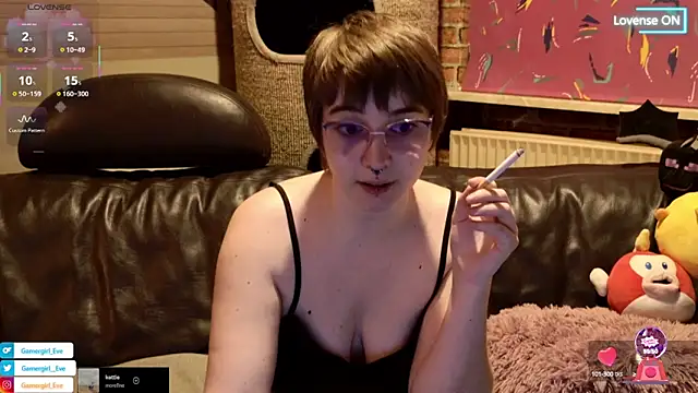 Snapshot of GamerGirl_Eve chatting on 27, 9, 2025 GamerGirl Eve online show from 27, 9, 2025