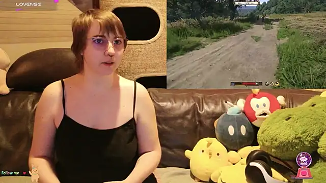 Snapshot of GamerGirl_Eve chatting on 2, 11, 2025 GamerGirl Eve online show from 2, 11, 2025