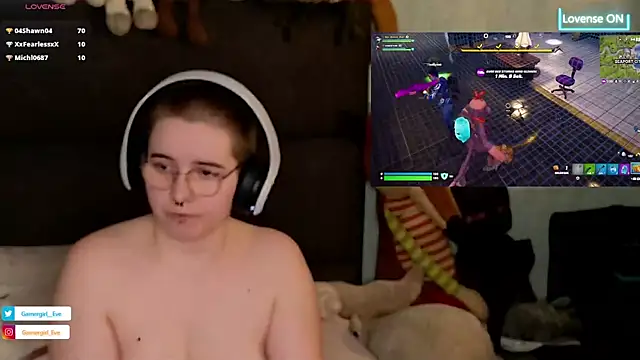 Snapshot of GamerGirl_Eve chatting on 9, 3, 2025 GamerGirl Eve online show from 9, 3, 2025