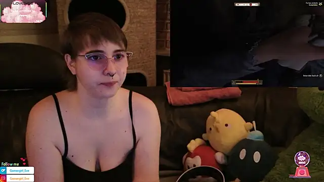 Snapshot of GamerGirl_Eve chatting on 16, 10, 2025 GamerGirl Eve online show from 16, 10, 2025