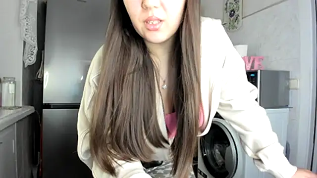 MiaMarrone online show from 25, 3, 2026