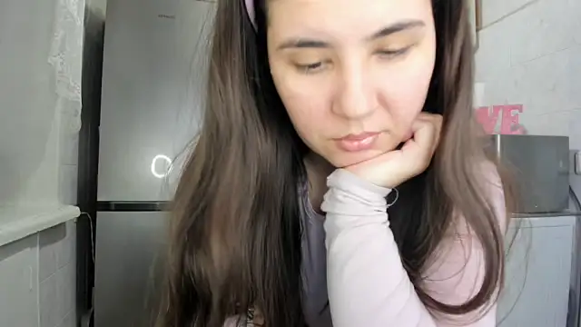 Snapshot of MiaMarrone chatting on 22, 12, 2025 MiaMarrone online show from 22, 12, 2025