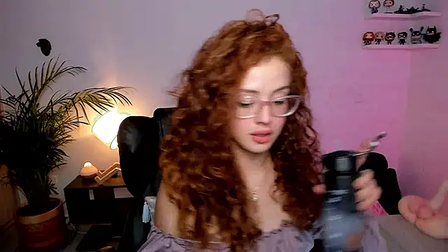 Cassandra Caiin online show from 12, 1, 2025