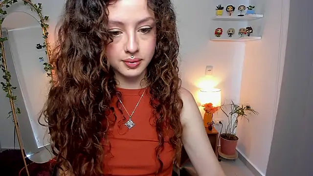 Cassandra Caiin online show from 28, 7, 2026