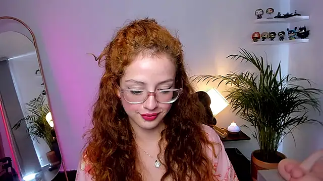 Cassandra Caiin online show from 22, 1, 2025