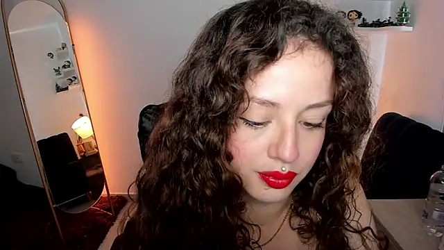 Cassandra Caiin online show from 7, 5, 2026