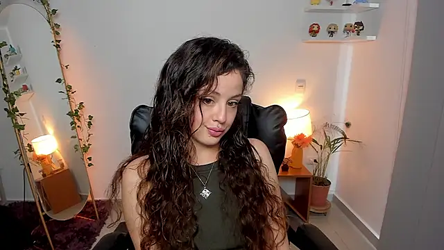 Cassandra Caiin online show from 21, 7, 2026