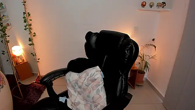 Cassandra Caiin online show from 26, 6, 2026