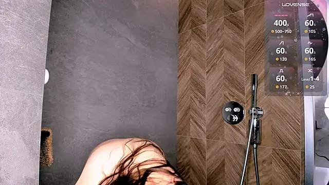 BondGirll online show from 15, 12, 2025