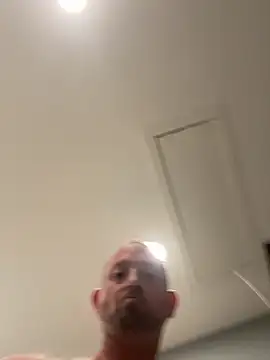 smokeymt420 online show from 11, 6, 2026