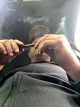 smokeymt420 online show from 27, 10, 2025