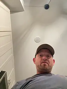 smokeymt420 online show from 5, 10, 2025