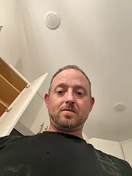 smokeymt420 online show from 9, 9, 2025