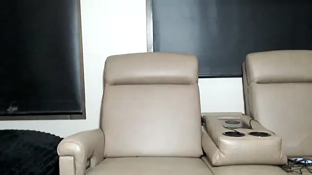 Snapshot of ThickD2C chatting on 6, 2, 2026 ThickD2C online show from 6, 2, 2026