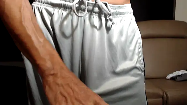 Snapshot of ThickD2C chatting on 19, 6, 2026 ThickD2C online show from 19, 6, 2026