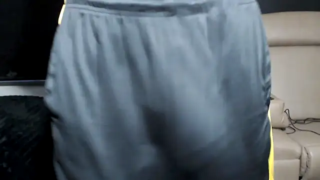 Snapshot of ThickD2C chatting on 24, 2, 2026 ThickD2C online show from 24, 2, 2026