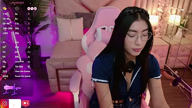 shanon- online show from 8, 9, 2025