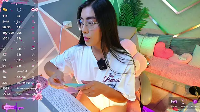 shanon- online show from 12, 6, 2026