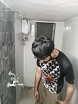 Snapshot of SimplyKarthik09 chatting on 3, 11, 2025 SimplyKarthik09 online show from 3, 11, 2025