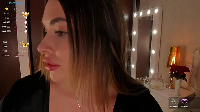 Snapshot of AnaCarrera chatting on 2, 3, 2025 AnaCarrera online show from 2, 3, 2025