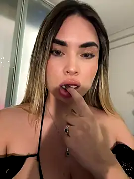 Snapshot of AnaCarrera chatting on 30, 11, 2025 AnaCarrera online show from 30, 11, 2025