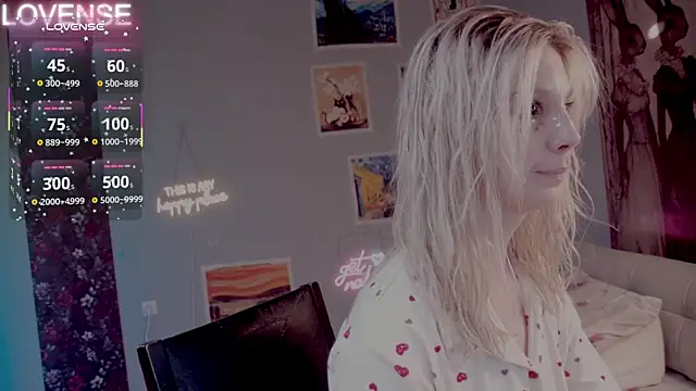 Snapshot of Careful_i_bite chatting on 30, 11, 2025 Careful i bite online show from 30, 11, 2025