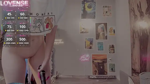 Snapshot of Careful_i_bite chatting on 17, 11, 2025 Careful i bite online show from 17, 11, 2025