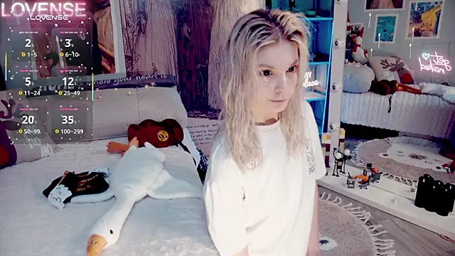 Snapshot of Careful_i_bite chatting on 9, 1, 2026 Careful i bite online show from 9, 1, 2026