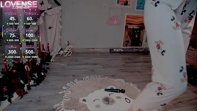 Snapshot of Careful_i_bite chatting on 1, 11, 2025 Careful i bite online show from 1, 11, 2025