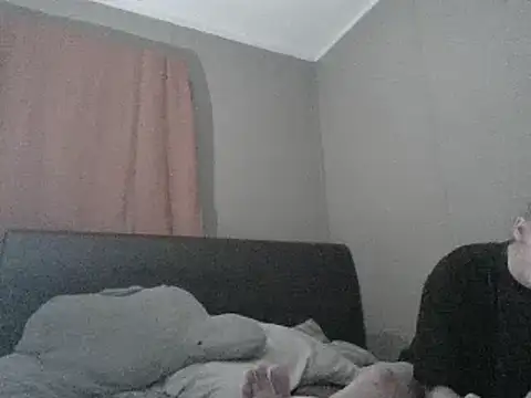 Makeyoucumallover online show from 6, 1, 2025