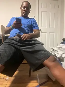 Makeyoucumallover online show from 3, 10, 2025