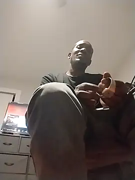 Makeyoucumallover online show from 25, 11, 2025