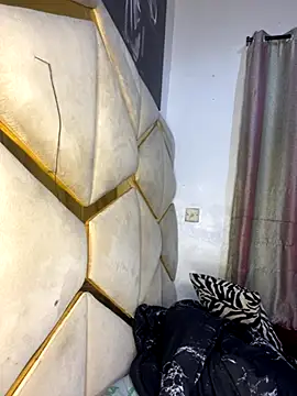 catty3232 online show from 5, 10, 2025