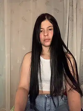 Estefani 32 online show from 28, 6, 2026