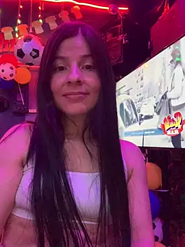 Estefani 32 online show from 27, 6, 2026