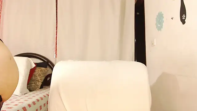 Estefani 32 online show from 21, 9, 2025