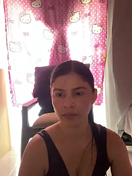 Estefani 32 online show from 24, 6, 2026
