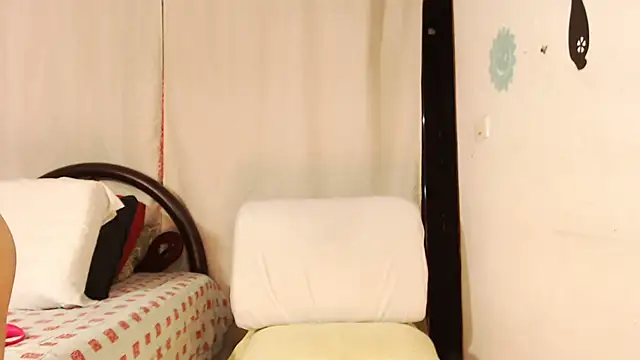 Estefani 32 online show from 18, 9, 2025