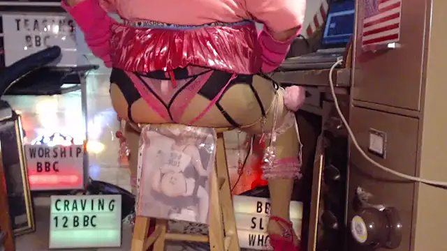 tgirljillforbbc online show from 5, 1, 2025