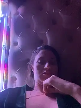 Flossy Vettie online show from 6, 11, 2025