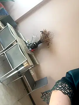 Flossy Vettie online show from 21, 10, 2025