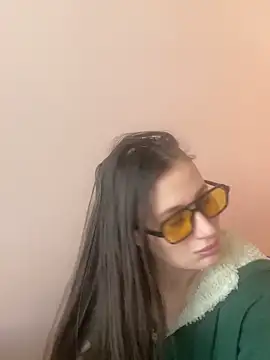 Flossy Vettie online show from 5, 4, 2026