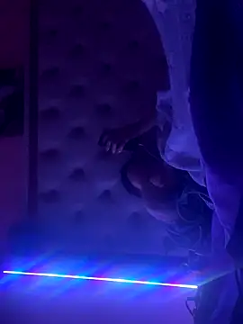 Flossy Vettie online show from 1, 10, 2025