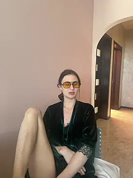 Flossy Vettie online show from 6, 4, 2026