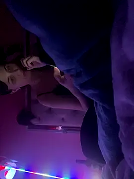 Flossy Vettie online show from 6, 10, 2025