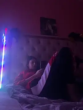 Flossy Vettie online show from 28, 11, 2025