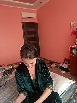 Flossy Vettie online show from 7, 4, 2026